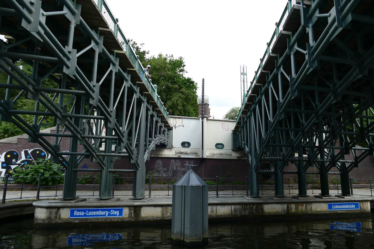 Berlin_Brueckenfahrtn_2019_07_21_124322_P1030370.jpg