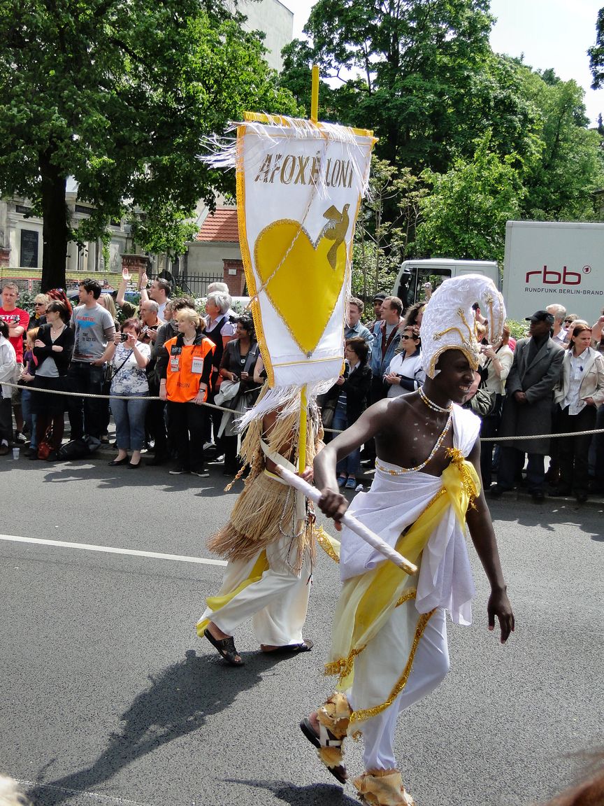 Karneval_der_Kulturen_2010_05_23_135047_DSC02090.jpg