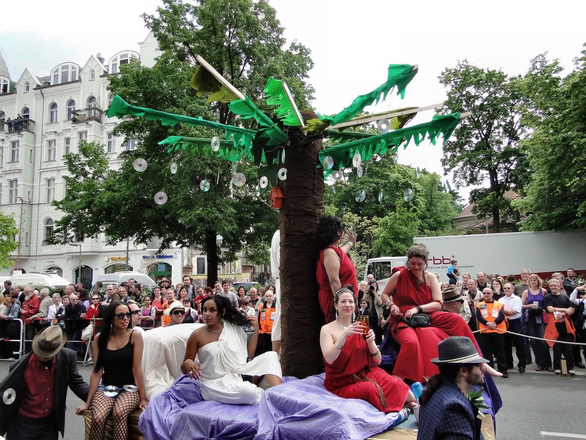 Karneval_der_Kulturen_2010_05_23_141609_DSC02101.jpg